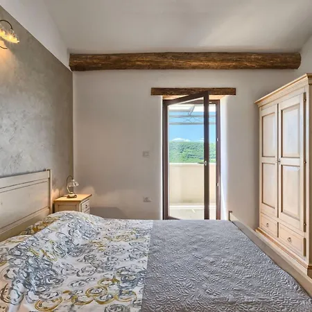 Authentic Banic Villa Livade