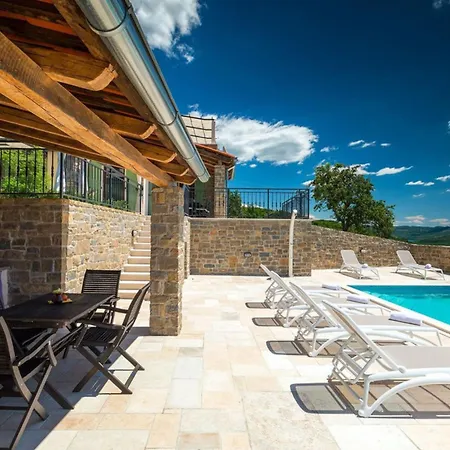 Villa Authentic Banic