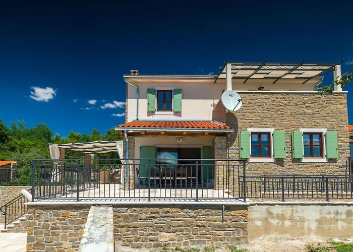 Villa Authentic Banic *